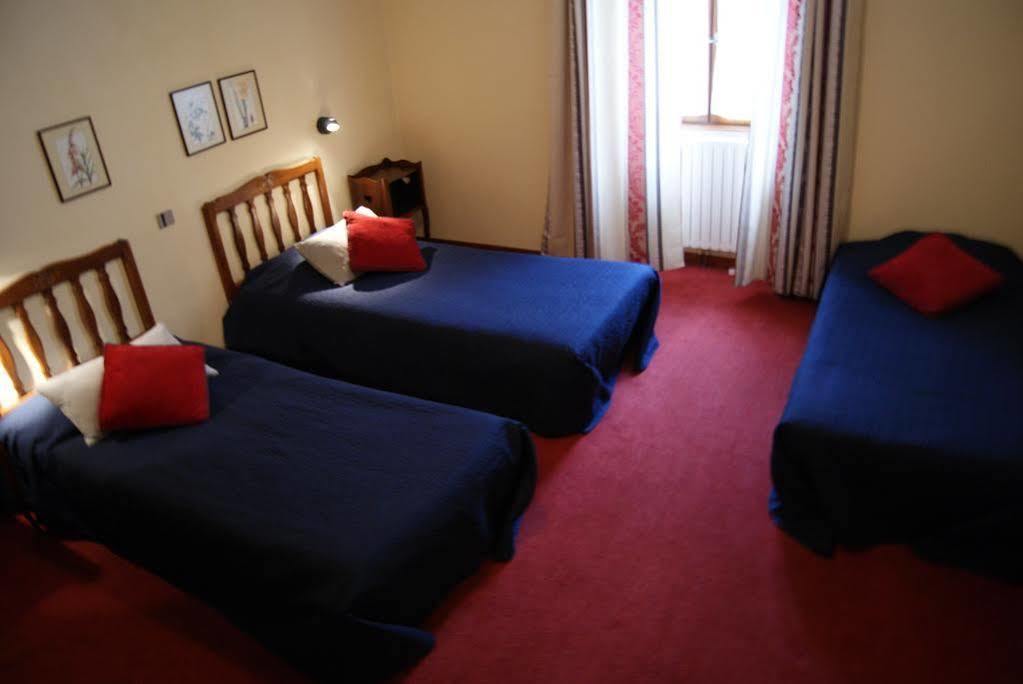 Logis Hotel De La Paix - Турню Экстерьер фото